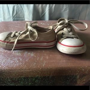 Converse Toddler SZ 8